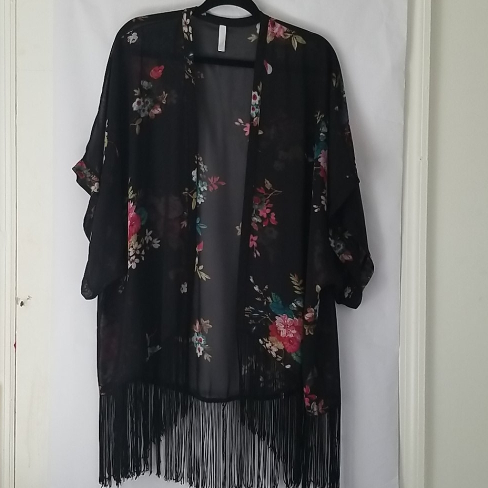 Beautifully Fringed Sheer Floral Print Cape